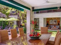 Вилла Shinta Dewi Seminyak, Обеденный уголок